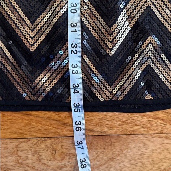 H&M Sequined Black and Gold Midi Dress Women’s Size Small Party Cocktail holiday - Picture 7 of 8